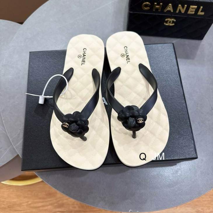 Picture of Chanel Slippers _SKUChanelsz35-41JX06103060